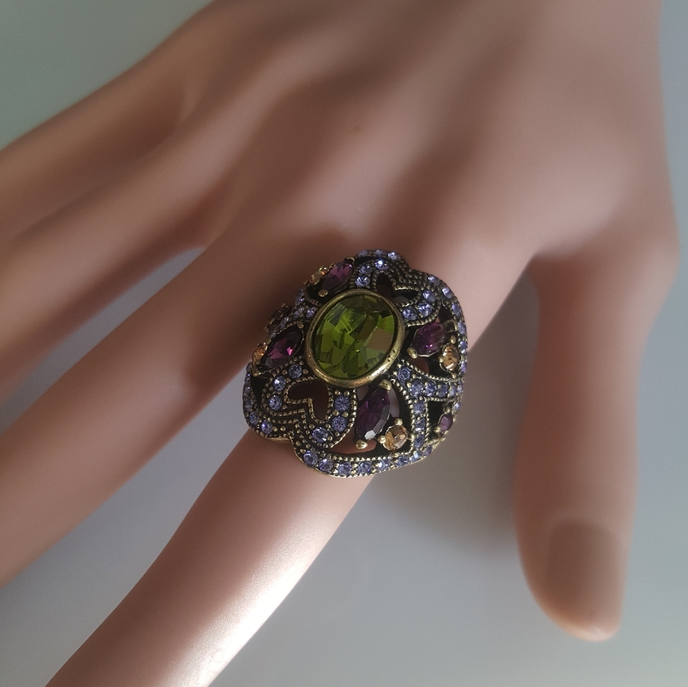Heidi Daus ring size 7 large purple and green - Picture 3 of 5